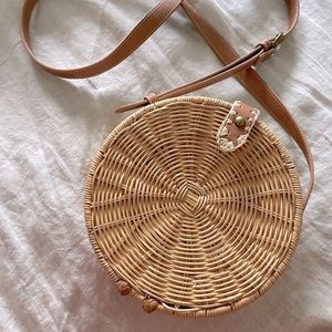 Wicker / raffia / straw crossbody